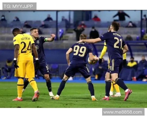 伯希卡波与卡腾普特拉的激烈对决揭示足球战术的深度与魅力